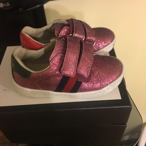 Gucci strap sneakers